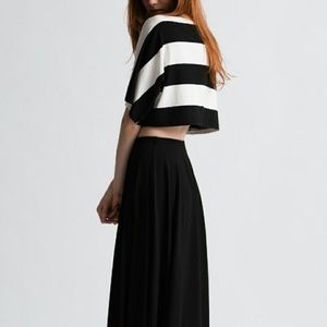 Nadia Tarr black and white crop top